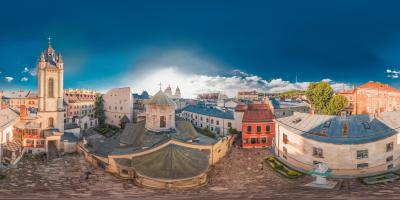 7. Вірменський дворик